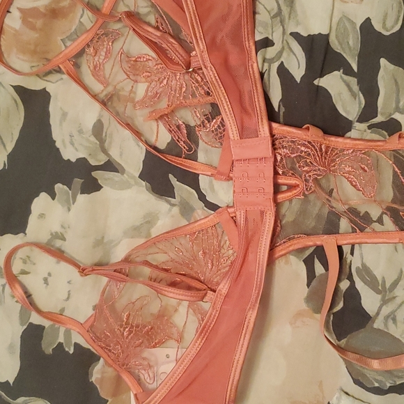 Floral Frenzy Garter Teddy - Picture 7 of 7